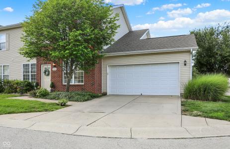 9736 Rolling Plain Drive , 5302, Noblesville, インディアナ 46060, アメリカ合衆国