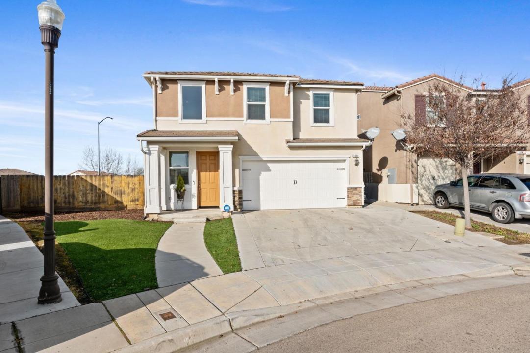 3384 Amanecer Avenue, Clovis, California 93619, Stati Uniti