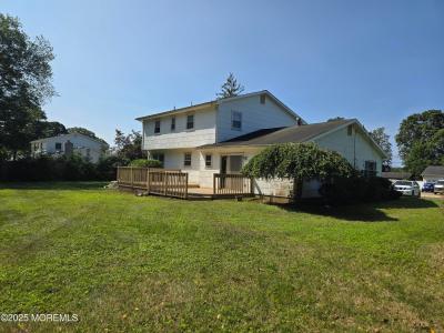 744 Millbrook Road, Brick, NJ 08724, USA