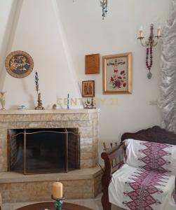 Messapia, Evia, 34400, Greece