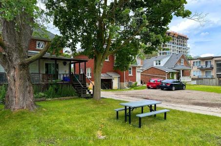 205-209 ERB STREET W, Waterloo, Ontario N2L 1V6, Canada
