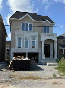 22 PORTAGE AVENUE, Richmond Hill, Ontario L4E 2Z5, Canada