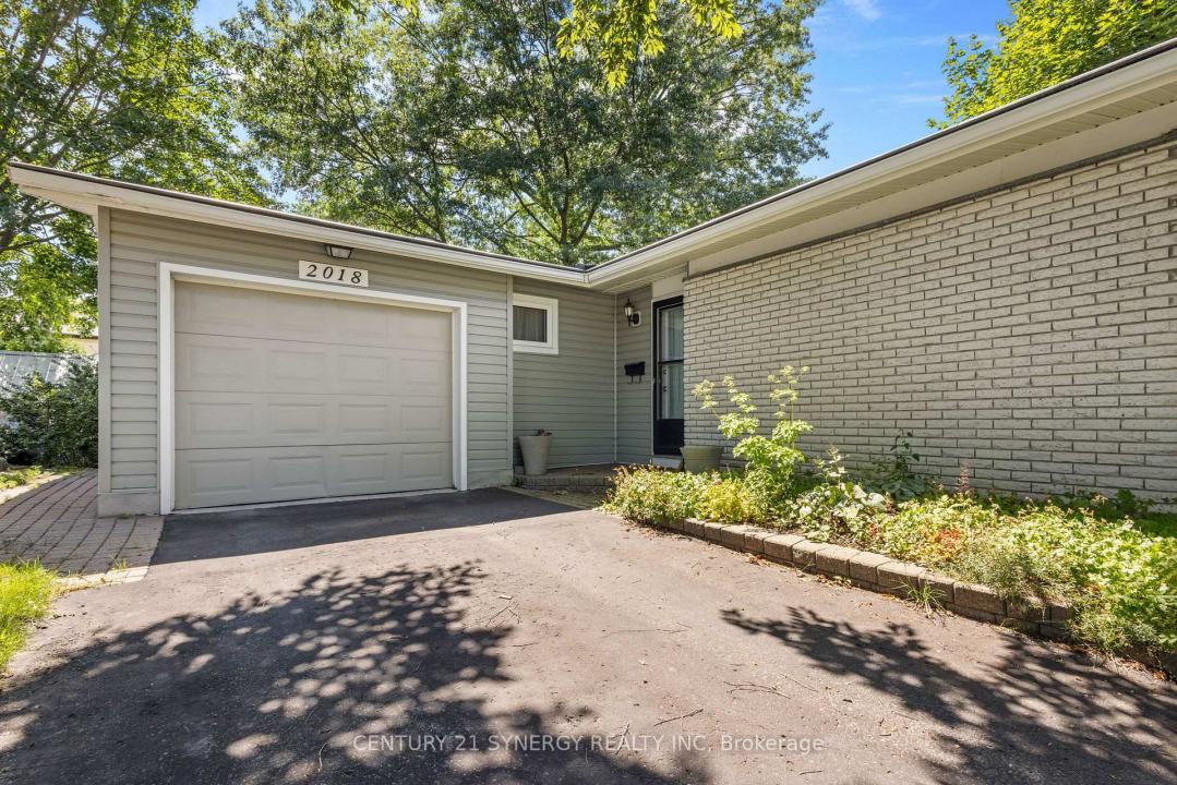 2018 DEERHURST COURT, Beacon Hill North - South And Area, Ontario K1J 8H1, Canada