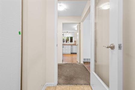 2018 DEERHURST COURT, Beacon Hill North - South And Area, Ontario K1J 8H1, Canada