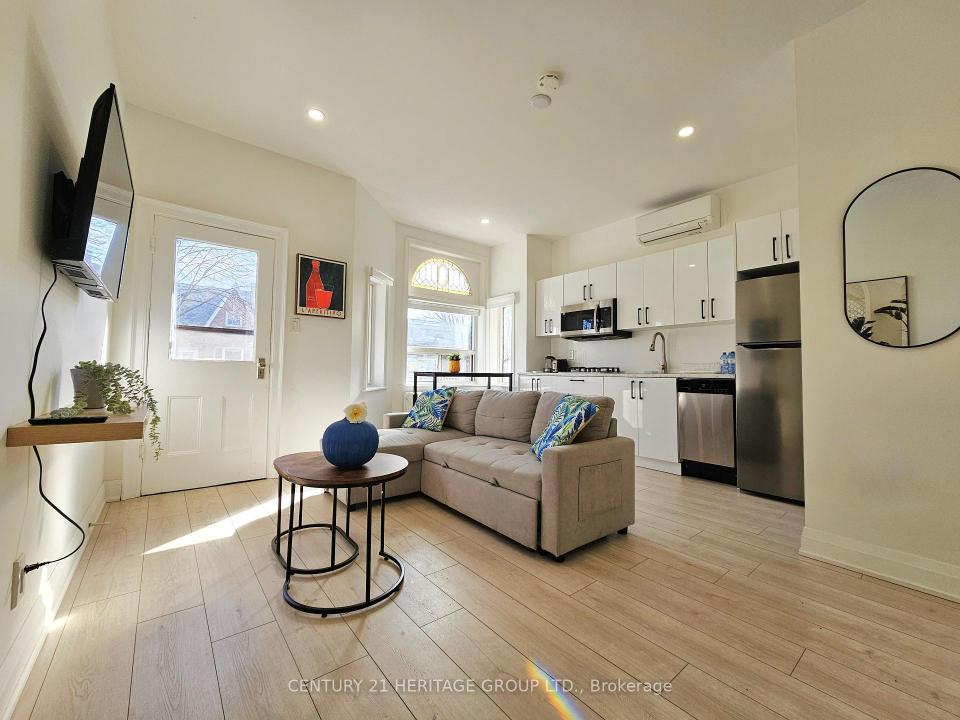 344 SHAW STREET, Toronto, Ontario M6J 2X3, Canada