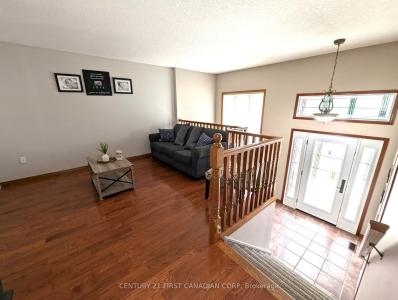 55 QUEENSWAY DRIVE, Strathroy-Caradoc-, Ontario N7G 4M2, Canada