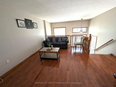 55 QUEENSWAY DRIVE, Strathroy-Caradoc-, Ontario N7G 4M2, Canada