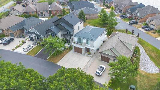 80 NEW LAKESHORE ROAD, Port Dover, Ontario N0A 1N8, Canada
