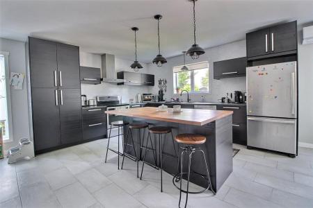 322 Av. Dufault, Rouyn-Noranda, Québec J9X 4E1, Canada