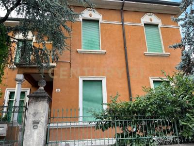 Via Giovanna Murari Brà, Verona, ヴェネト 37136, イタリア