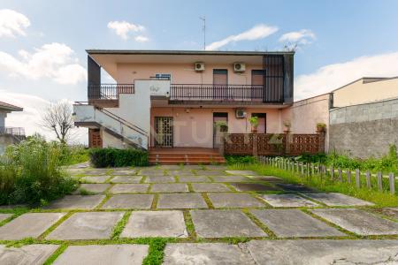 Mascalucia, Sicilia 95030, İtalya