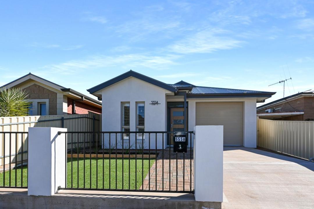 555A Sturt Street, Broken Hill, NSW 2880, Australia