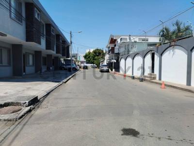 ceibos santa cecilia manzana o, Guayaquil, Guayas 00001, エクアドル