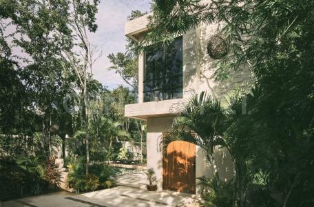 CALLE 14 SUR Y CALLE 16 SUR ,, Tulum, Quintana Roo 77760, Mexico