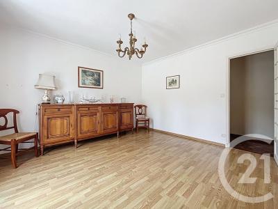 Pontault Combault, Île-de-France 77340, Pháp