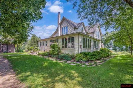 45037 180th Street, Sleepy Eye, Minnesota 56085, USA