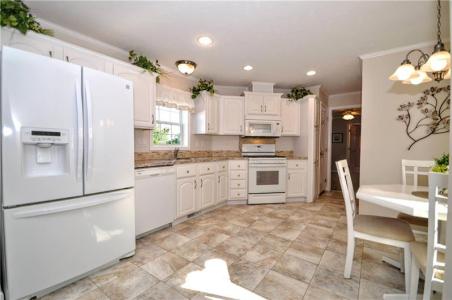 10 Roundtop Dr, Finleyville, Pennsylvania 15332