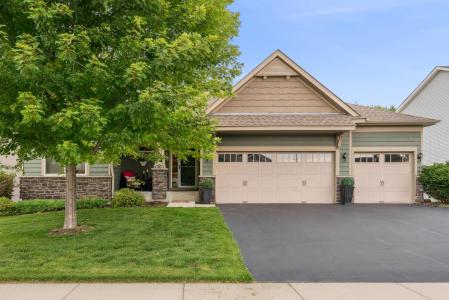 891 Cascade Drive, Chaska, Minnesota 55318, USA