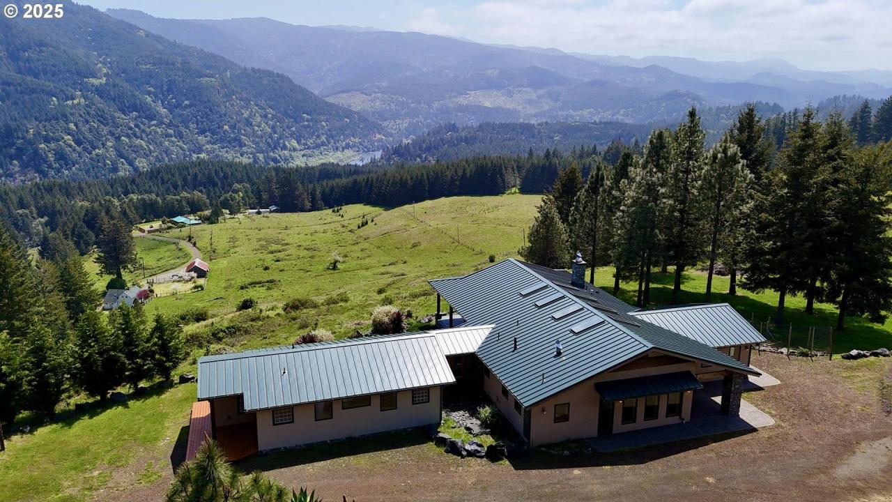 32855 MILLER RANCH RD, Gold Beach, Oregon 97444