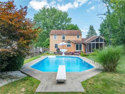 7655 Doubletree Circle, Clay, New York 13212, États-Unis