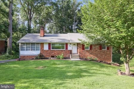 7044 Cindy Lane, Annandale, Virginia 22003, USA