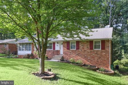 7044 Cindy Lane, Annandale, Wirginia 22003, USA