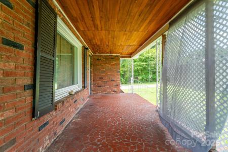 1851 Enon Road, Valdese, NC 28690-9774, USA