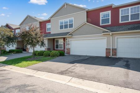 5044 Schumard Court SE, Rochester, Minnesota 55904, USA