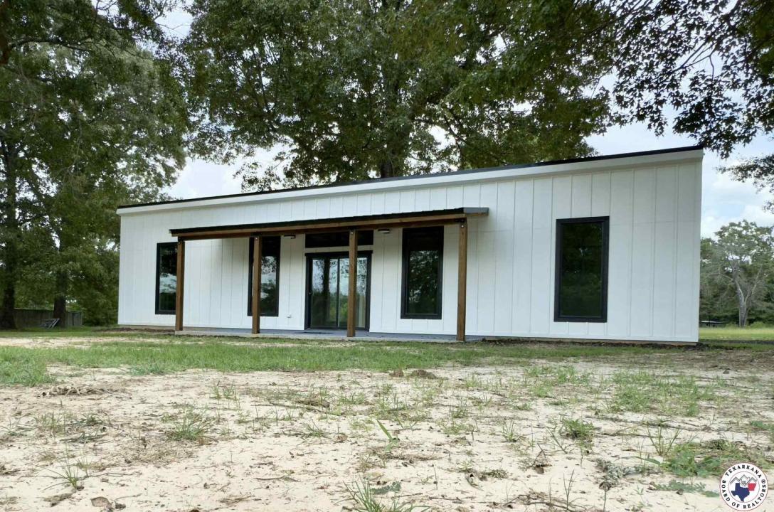 658 County Road 4564, Bivins, Texas 75555