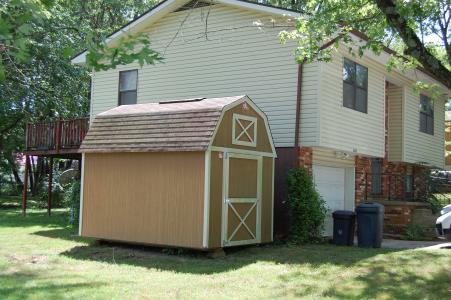 2800  West Lakeview Dr., Poplar Blluff, Missouri 63901, USA