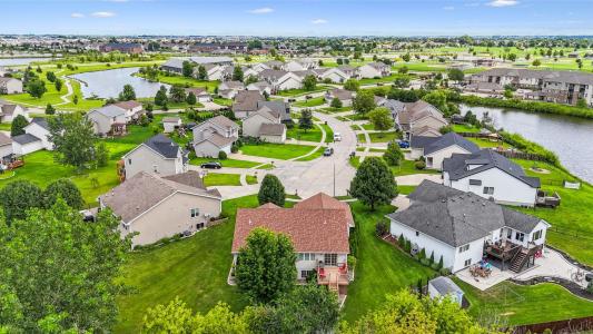 1303 NW Shoreline Court, Ankeny, Iowa 50023, USA