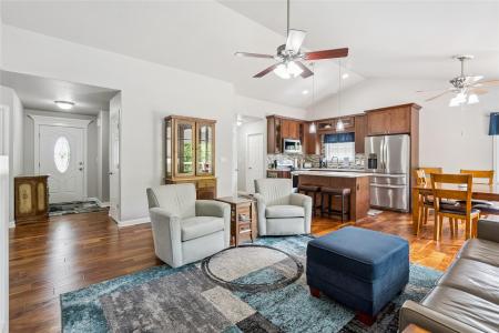 1303 NW Shoreline Court, Ankeny, Iowa 50023, Estados Unidos