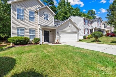 3122 Mallard Forest Drive, Charlotte, צפון קרוליינה 28269, ארצות הברית של אמריקה 