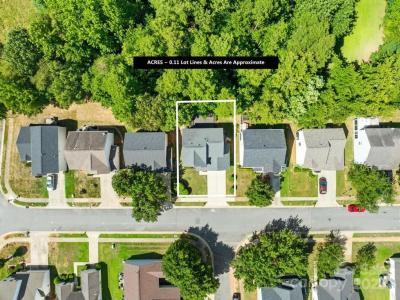 3122 Mallard Forest Drive, Charlotte, צפון קרוליינה 28269, ארצות הברית של אמריקה 