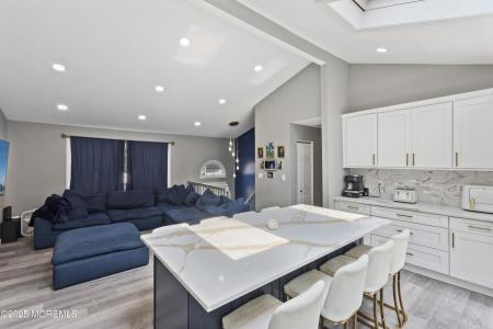 147 Newbury Road, Howell, ניו ג'רזי 07731, ארצות הברית של אמריקה