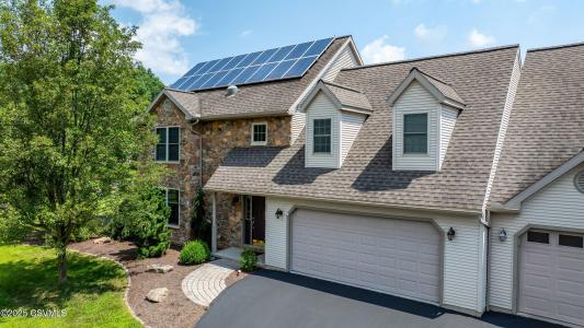1 Bittersweet Drive, Bloomsburg, Pennsylvania 17815, USA