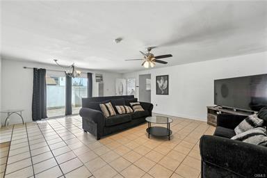 10333 Capistrano Ave, South Gate, California 90280, Estados Unidos