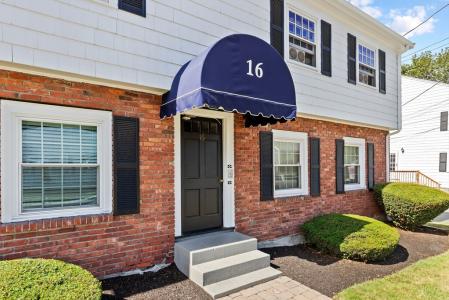 16 Richardson Street , C, Wakefield, Massachusetts 01880, Estados Unidos