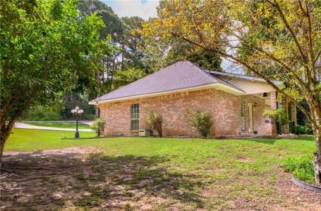 3221 Skyline Drive, Pineville, Louisiana 71360, Stati Uniti