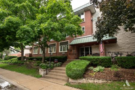 101 N Peartree Lane , 101, Arlington Heights, אילינוי 60004, ארצות הברית של אמריקה