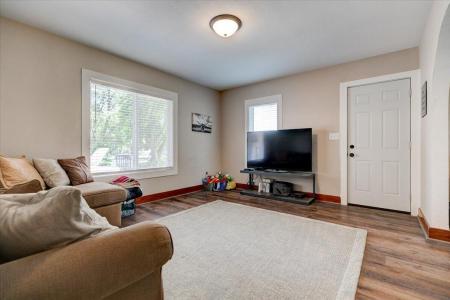 435 High St., Kamrar, Iowa 50132, HOA KỲ