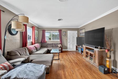 4547 W 141st Street, Hawthorne, California 90250