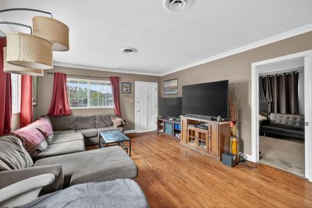 4547 W 141st Street, Hawthorne, California 90250
