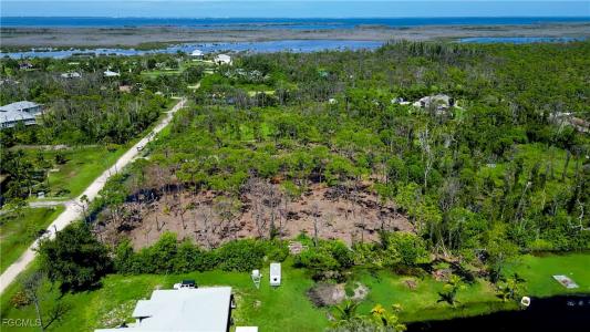 4290 Cedar Street, St James City, 佛羅里達州 33956, 美國