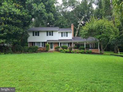 10617 Good Spring Avenue, Great Falls, Virginia 22066