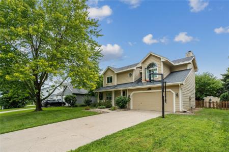 2095 NW 144th Street, Clive, Iowa 50325