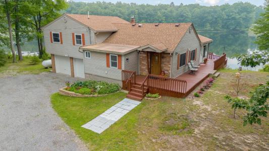 2350 Deer Lake, Harrison, Michigan 48625, USA
