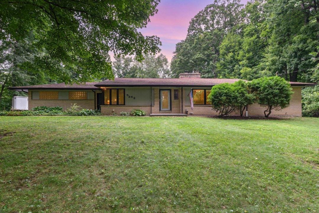 5343 Chickasaw, Flushing, Michigan 48433, USA