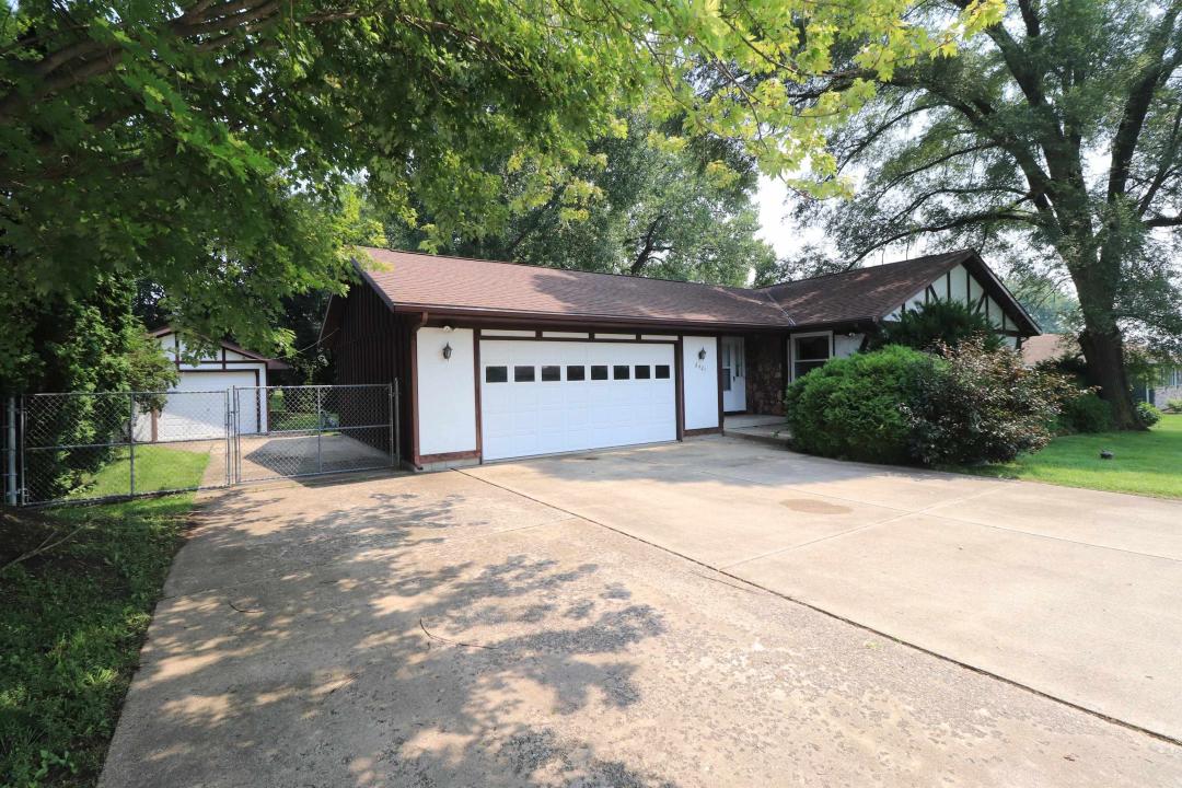 2421 S Victory Drive, Beloit, Wisconsin 53511, USA