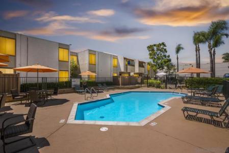 3549 Castle Glen Dr , 207, San Diego, Califórnia 92123, Estados Unidos
